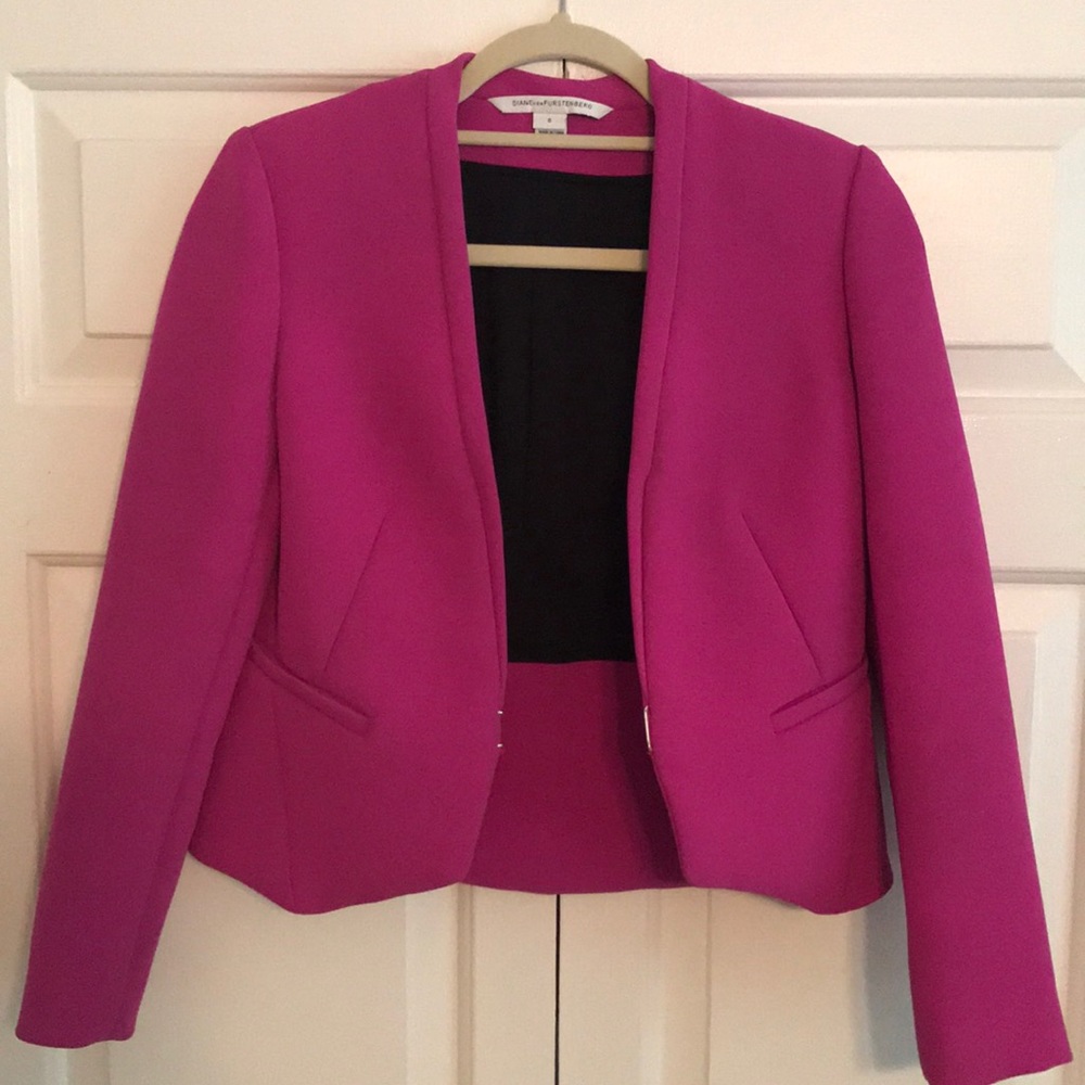Cropped Blazer